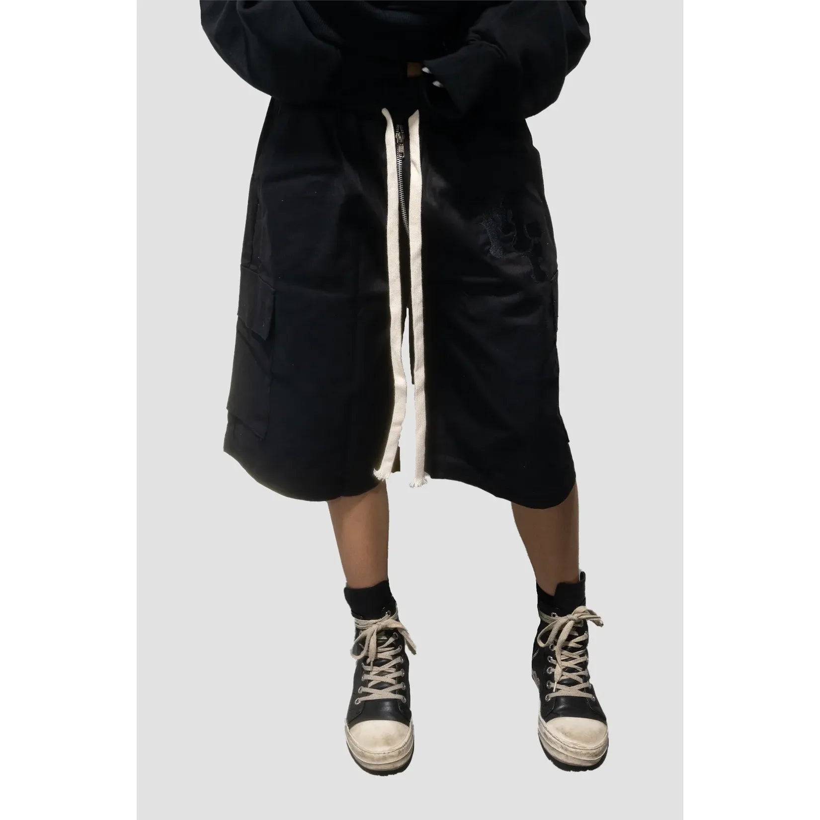 Merlin Cargo Shorts Black