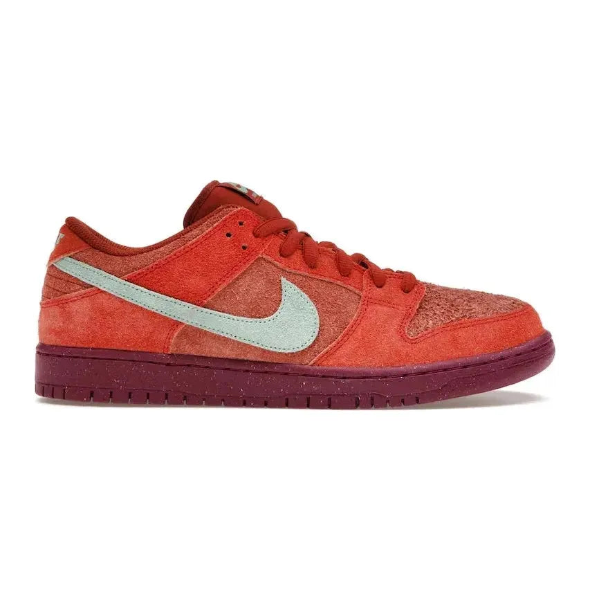 Nike SB Dunk Low Mystic Red Rose